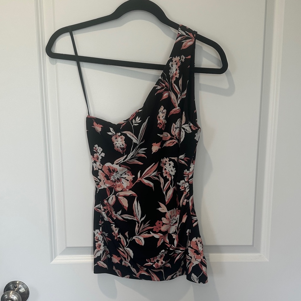 One Shoulder Floral top tank. XS